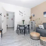 Guesthost - Charming Flat With Terraces X6 Apartment *