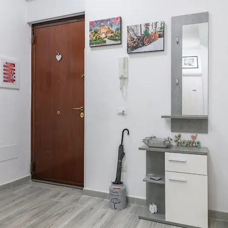 Guesthost - Charming Flat With Terraces X6 Apartman *
